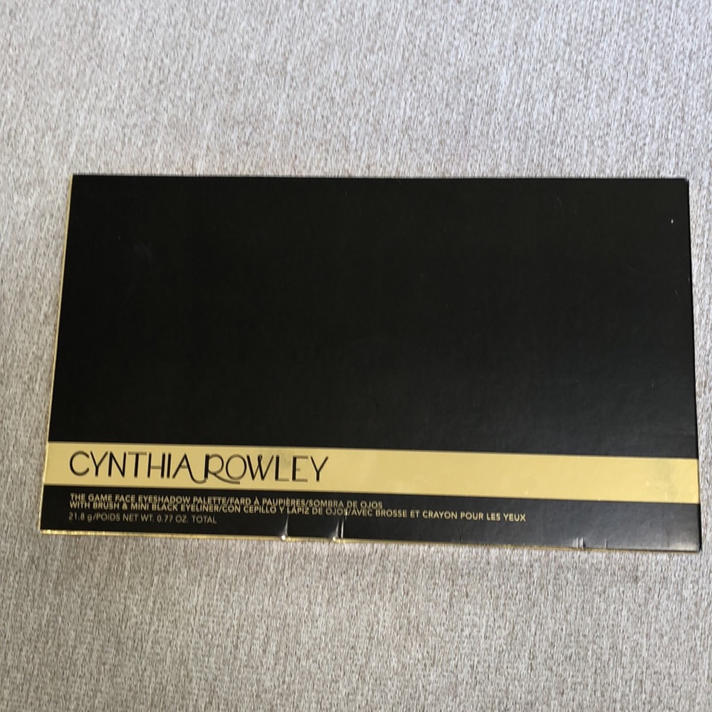 Cynthia Rowley Game Face Eyeshadow Palette - Picture 9 of 10
